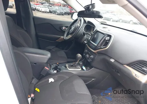 2017 Jeep Cherokee Latitude 4X4 из США, поврежденный, VIN 1C4PJMCS7HW635967